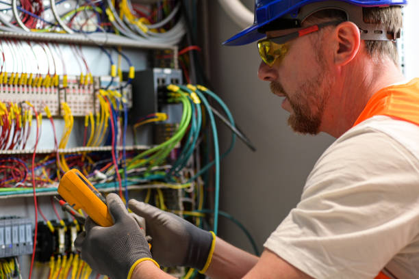 Best Licensed Electrician  in Glenview, IL